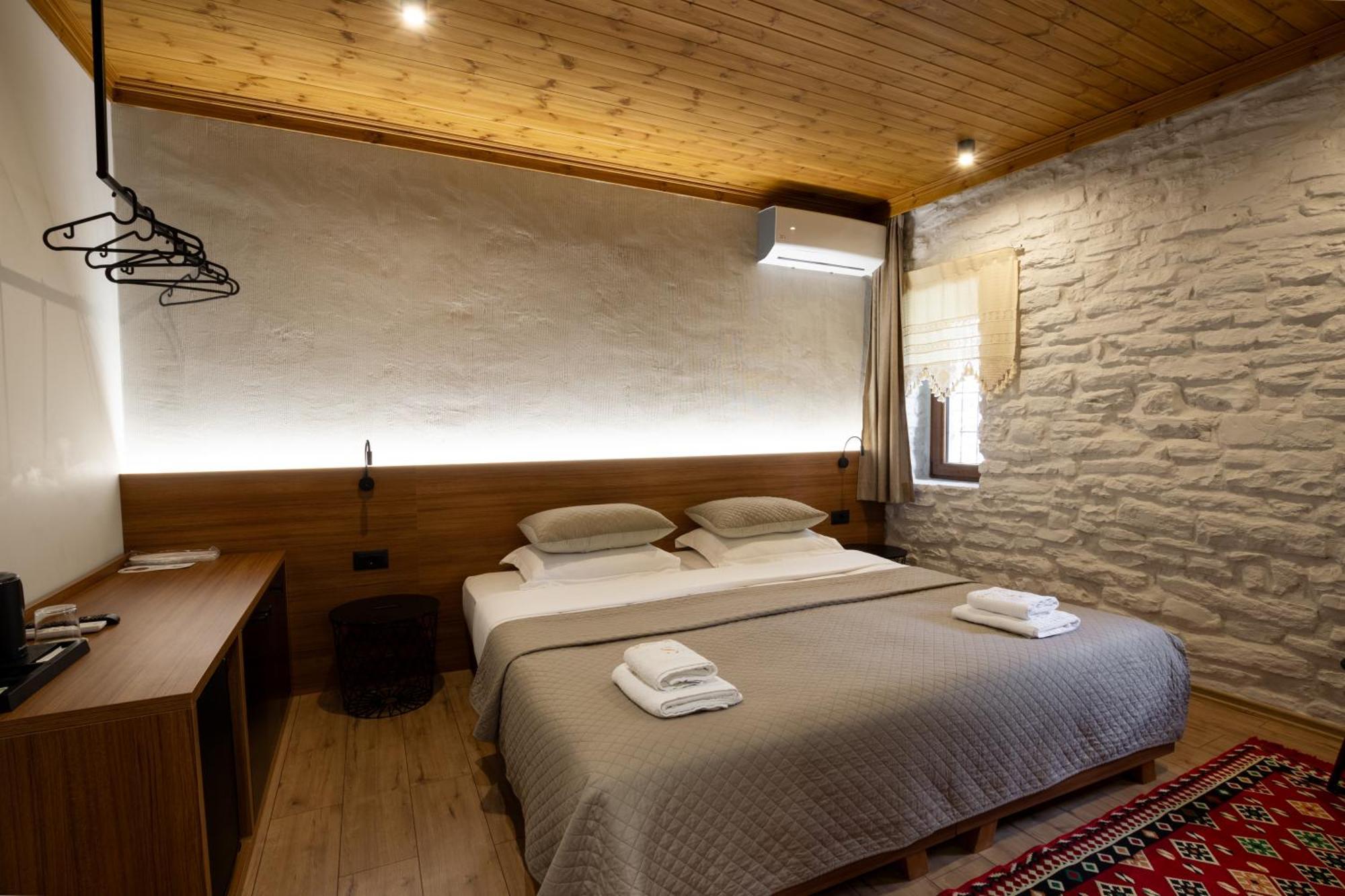 The Stone Sky Hotel Gjirokaster Ngoại thất bức ảnh