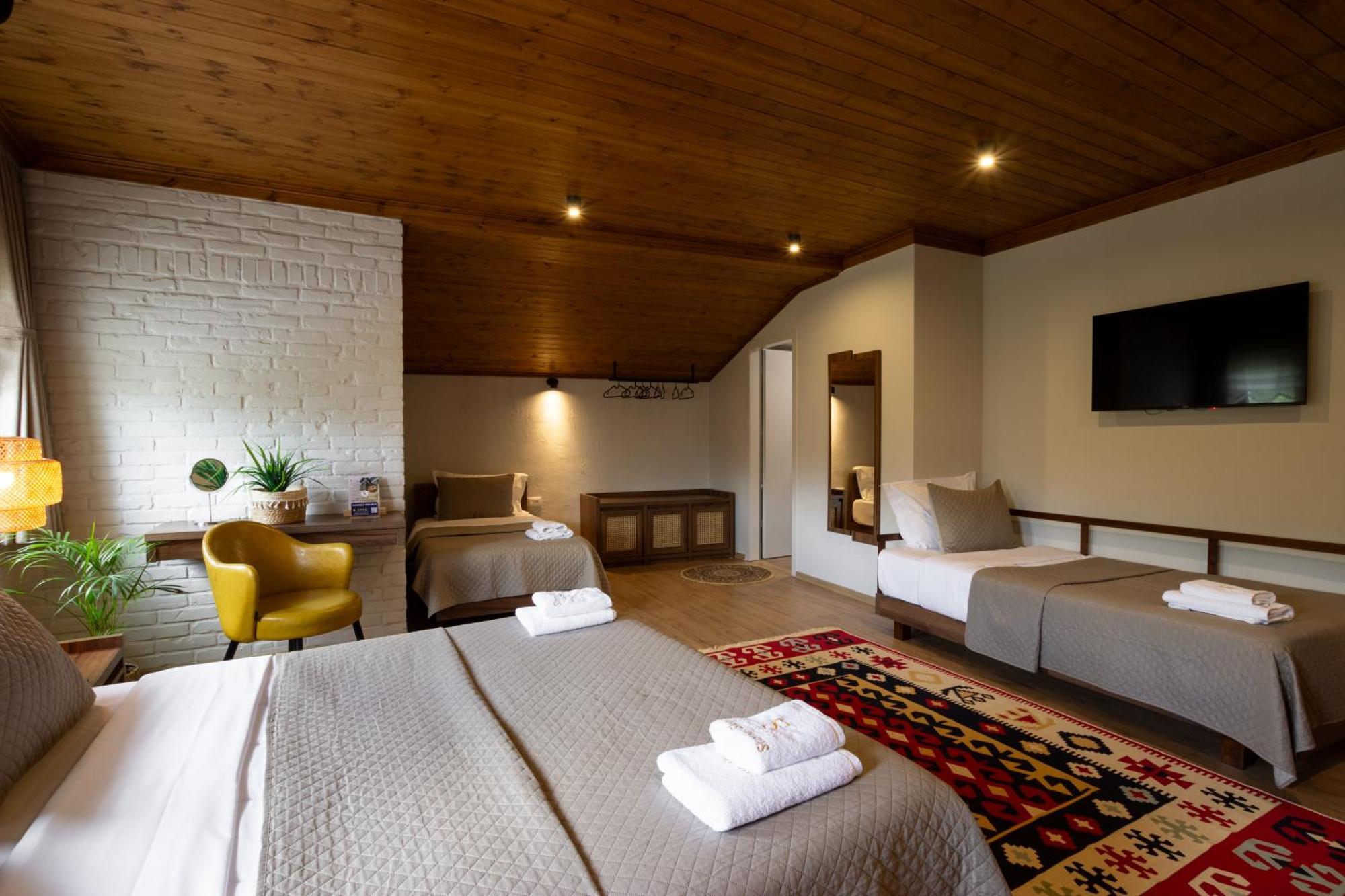 The Stone Sky Hotel Gjirokaster Ngoại thất bức ảnh