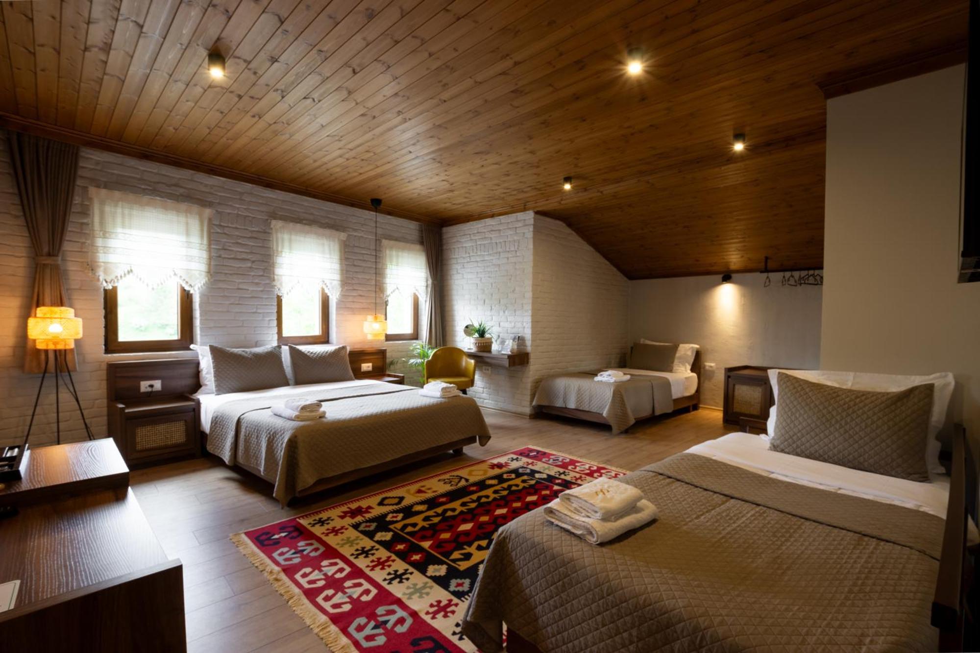 The Stone Sky Hotel Gjirokaster Ngoại thất bức ảnh