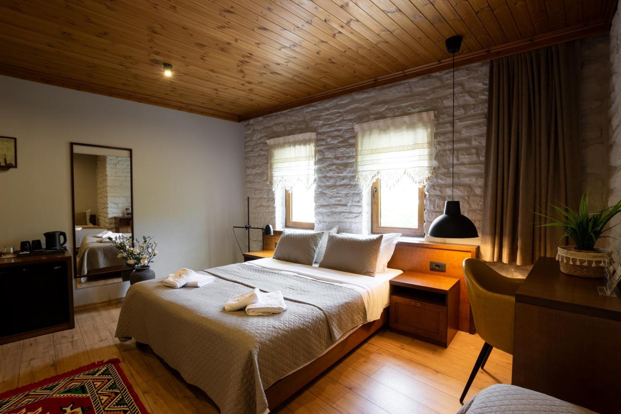 The Stone Sky Hotel Gjirokaster Ngoại thất bức ảnh