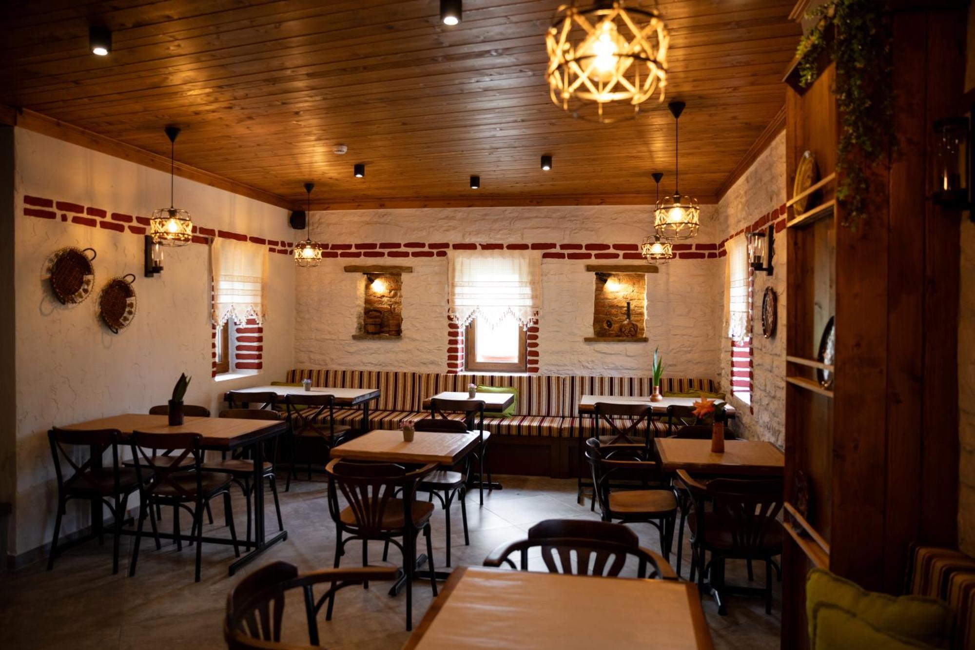 The Stone Sky Hotel Gjirokaster Ngoại thất bức ảnh