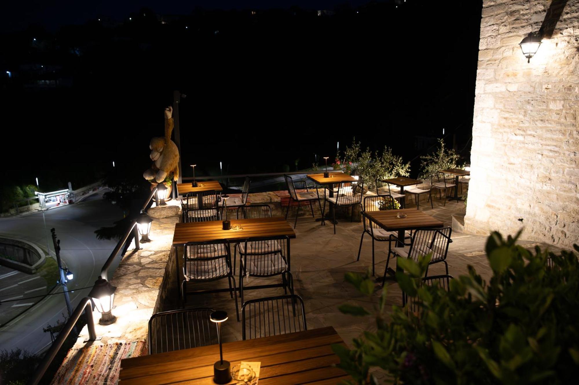 The Stone Sky Hotel Gjirokaster Ngoại thất bức ảnh