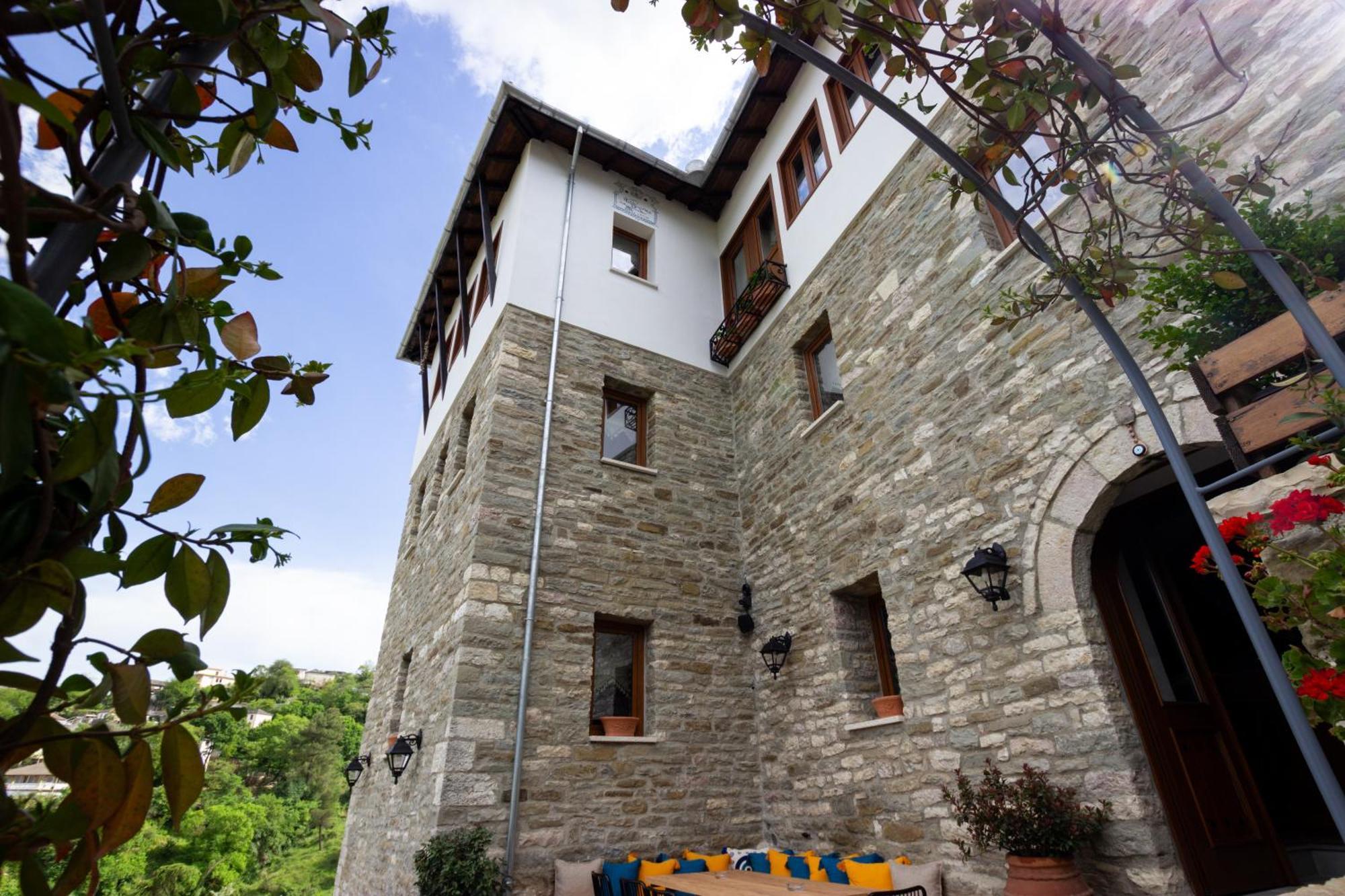 The Stone Sky Hotel Gjirokaster Ngoại thất bức ảnh